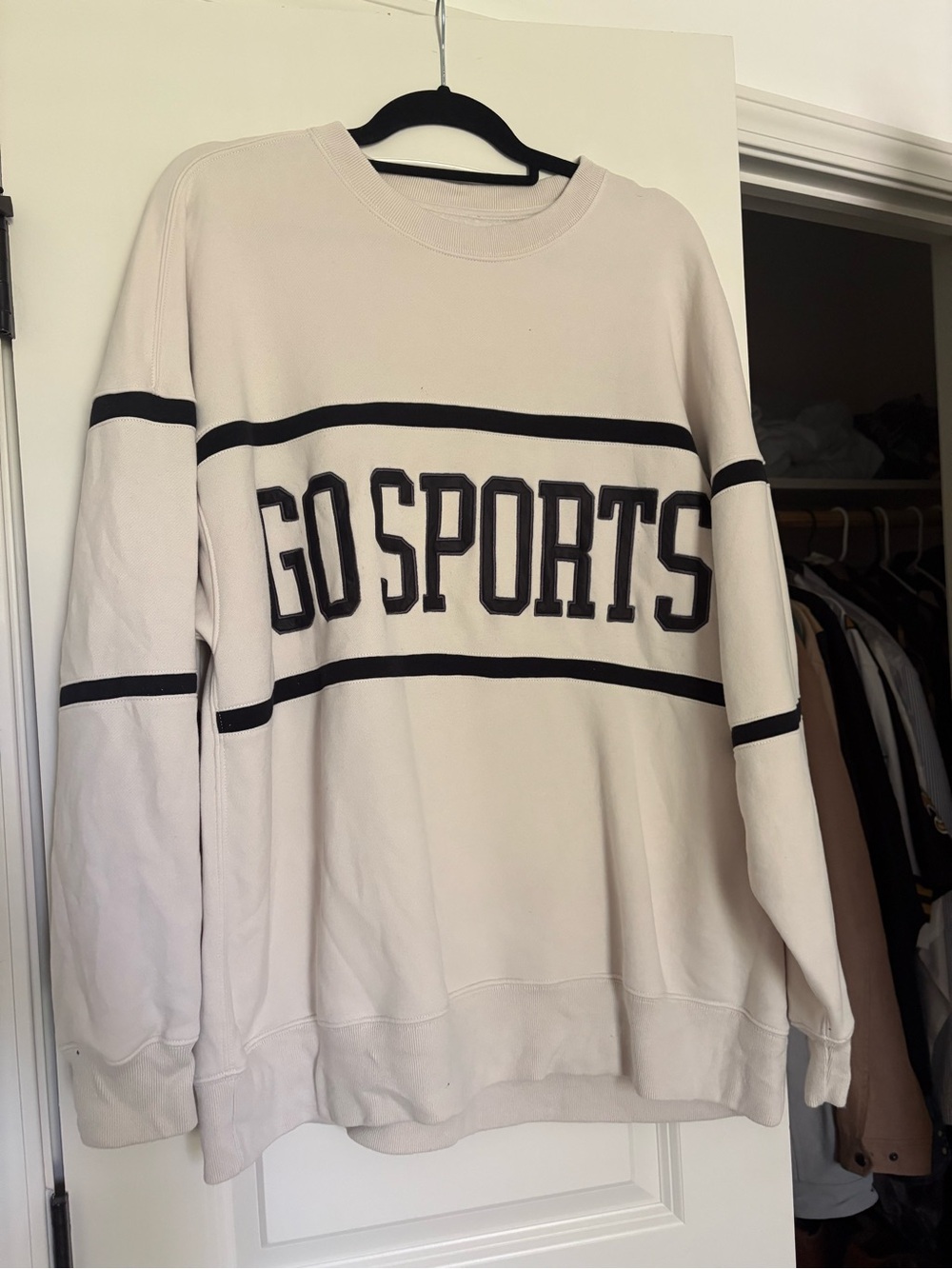 GO SPORTS Cream Crewneck Sweater -  Casual Pullover